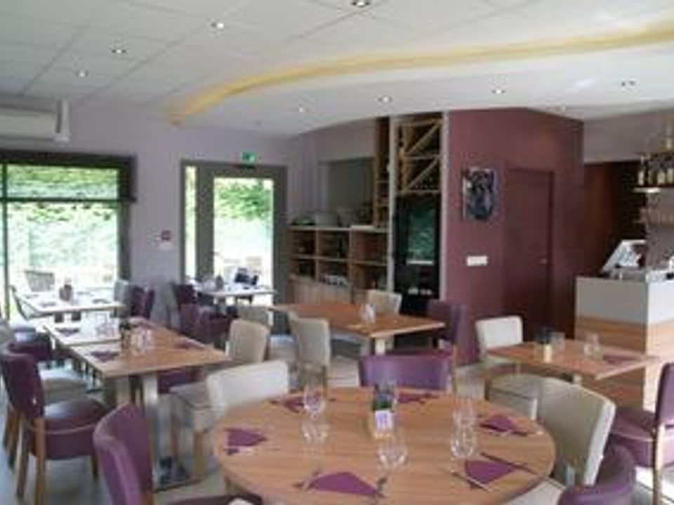 Erhvervsejendom i Saint-Cyr-en-Val, Loiret - foto 1