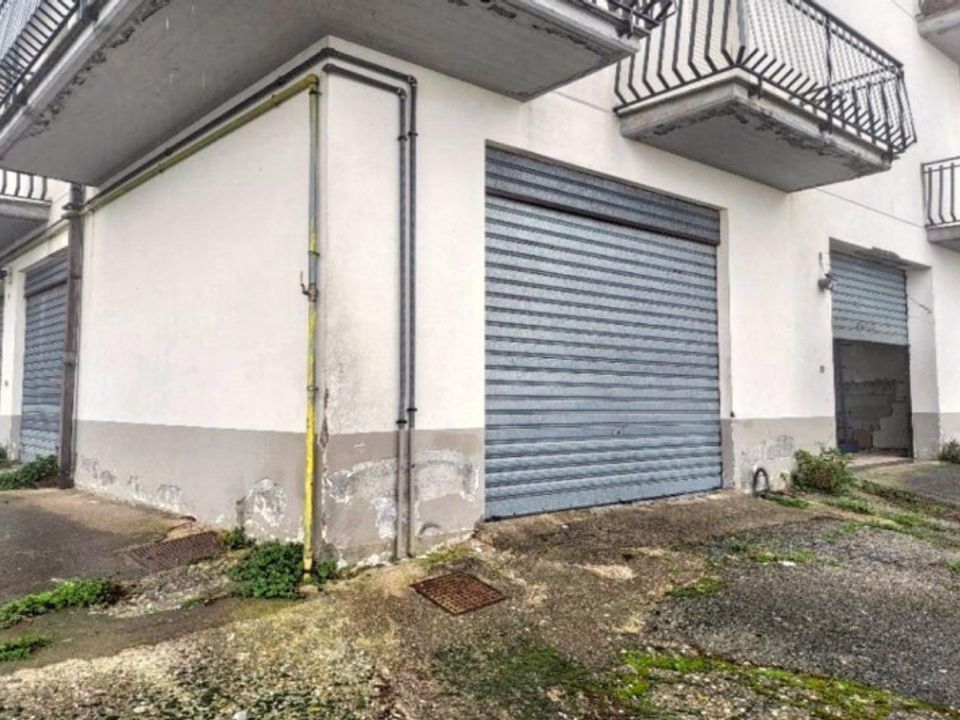 Parkeringsplass i Mistretta, Messina - bilde 1