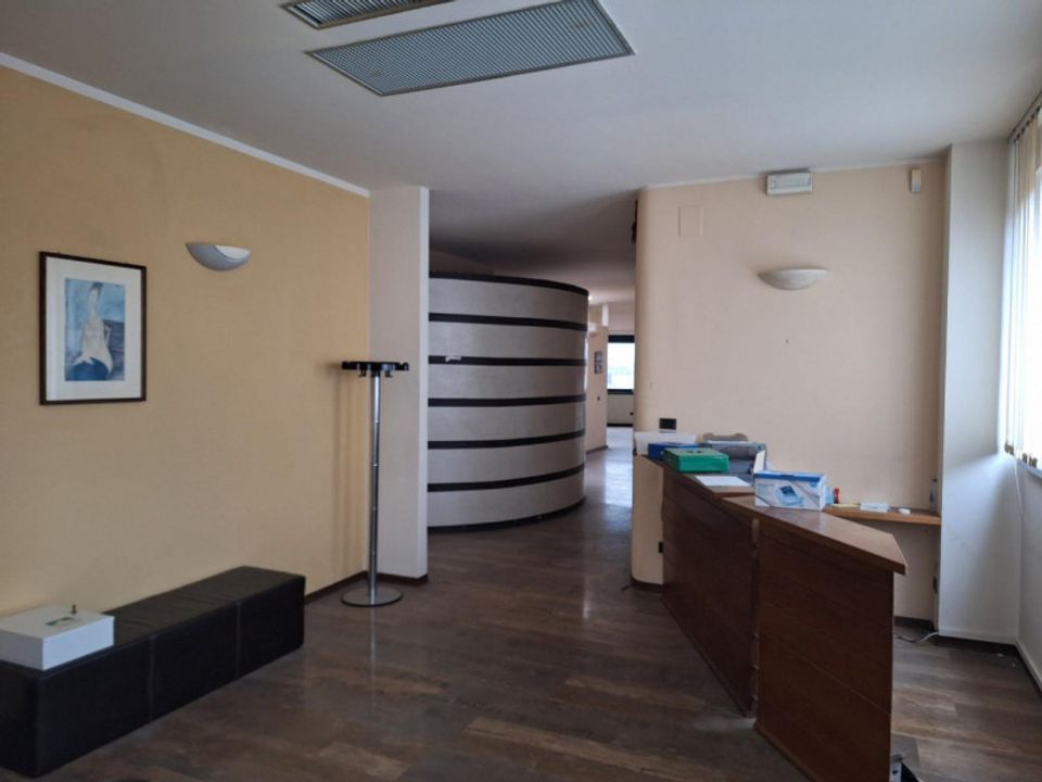 Erhvervsejendom i San Giuliano Terme, Pisa - foto 2