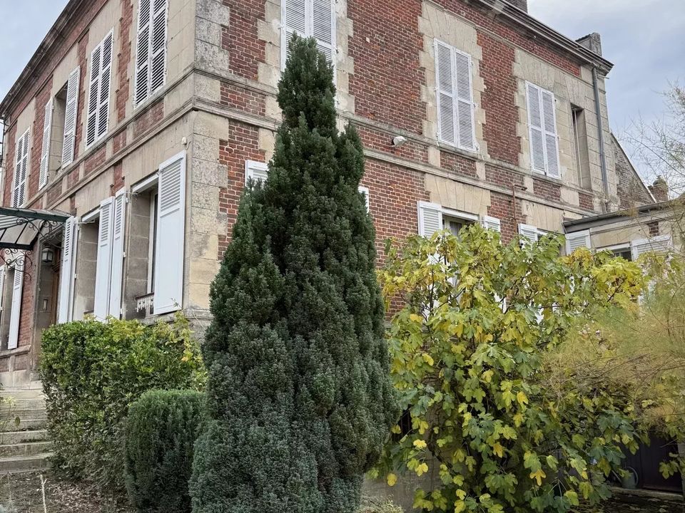 Helårsgrund i Margny-les-Compiegne, Oise - foto 1