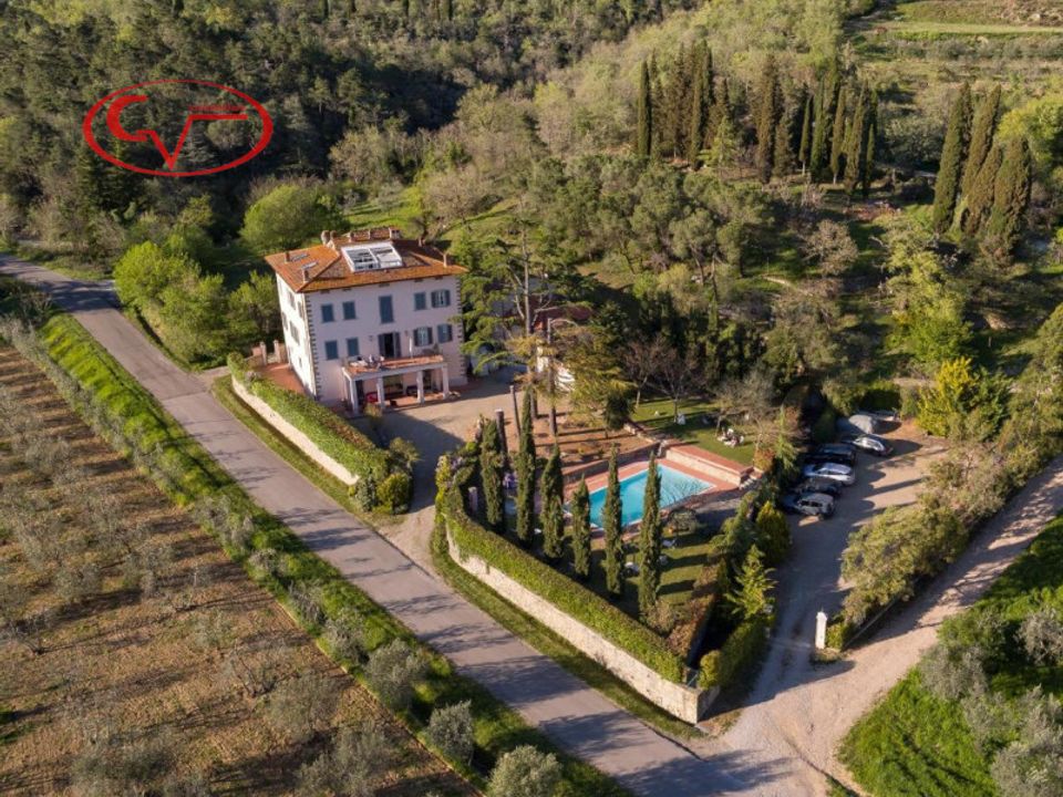 Villa i Loro Ciuffenna, Arezzo - bilde 1