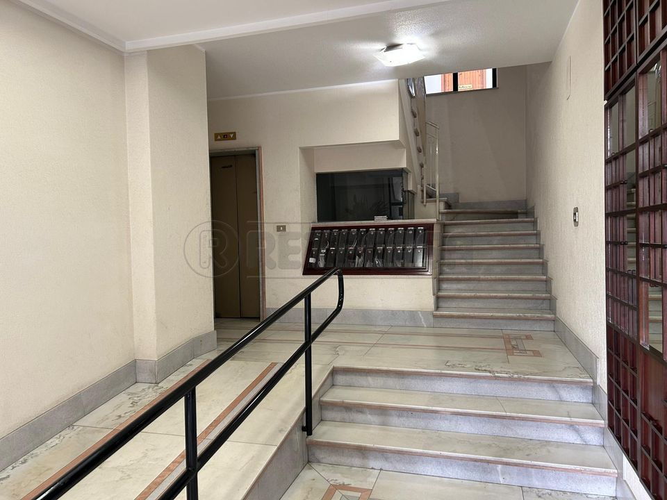 Erhvervsejendom i Caltanissetta, Caltanissetta - foto 5