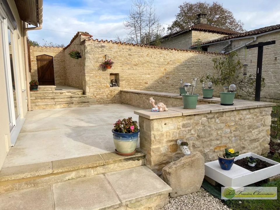 Villa i Saint-Fraigne, Charente - foto 2