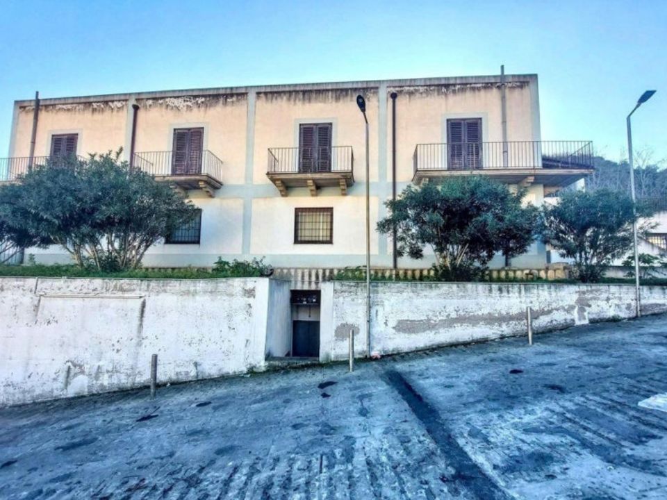Erhvervsejendom i Lipari, Messina - foto 3