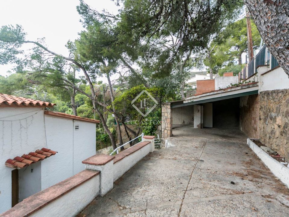 Helårsgrund i Castelldefels, Barcelona - foto 1