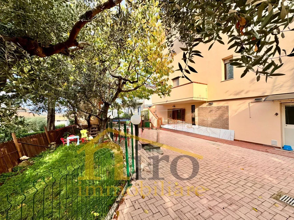 Villa - Montesilvano Marina, Pescara - photo 3