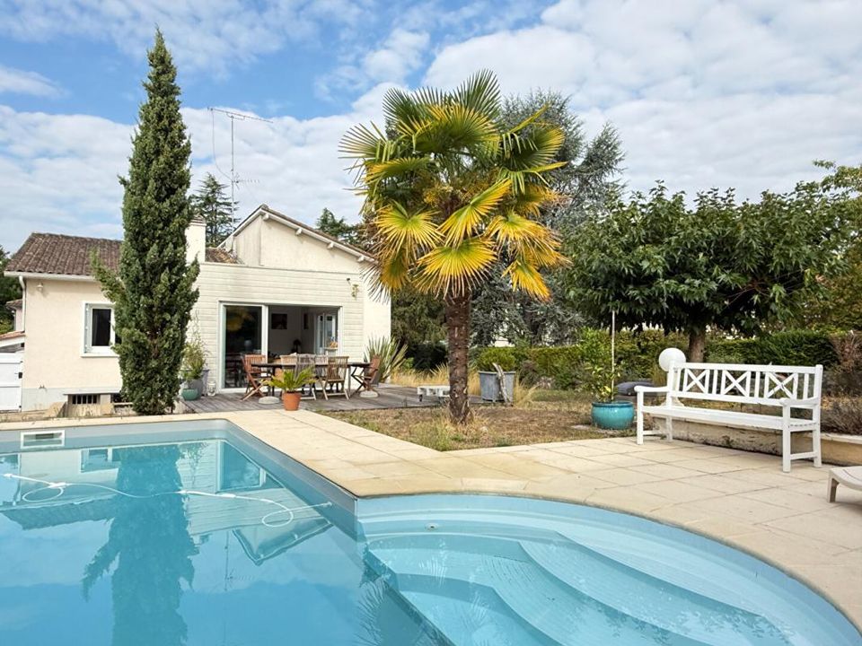 Villa in Saint-Yrieix-Sur-Charente, Charente - foto 3