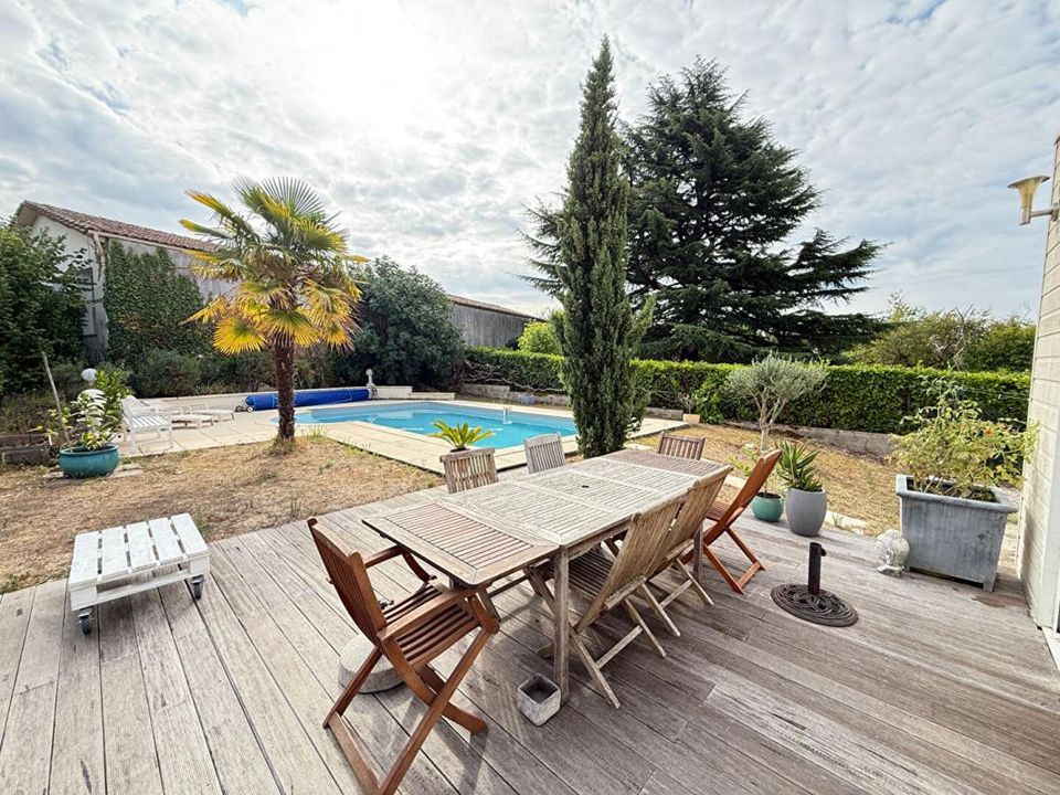 Villa in Saint-Yrieix-Sur-Charente, Charente - foto 4