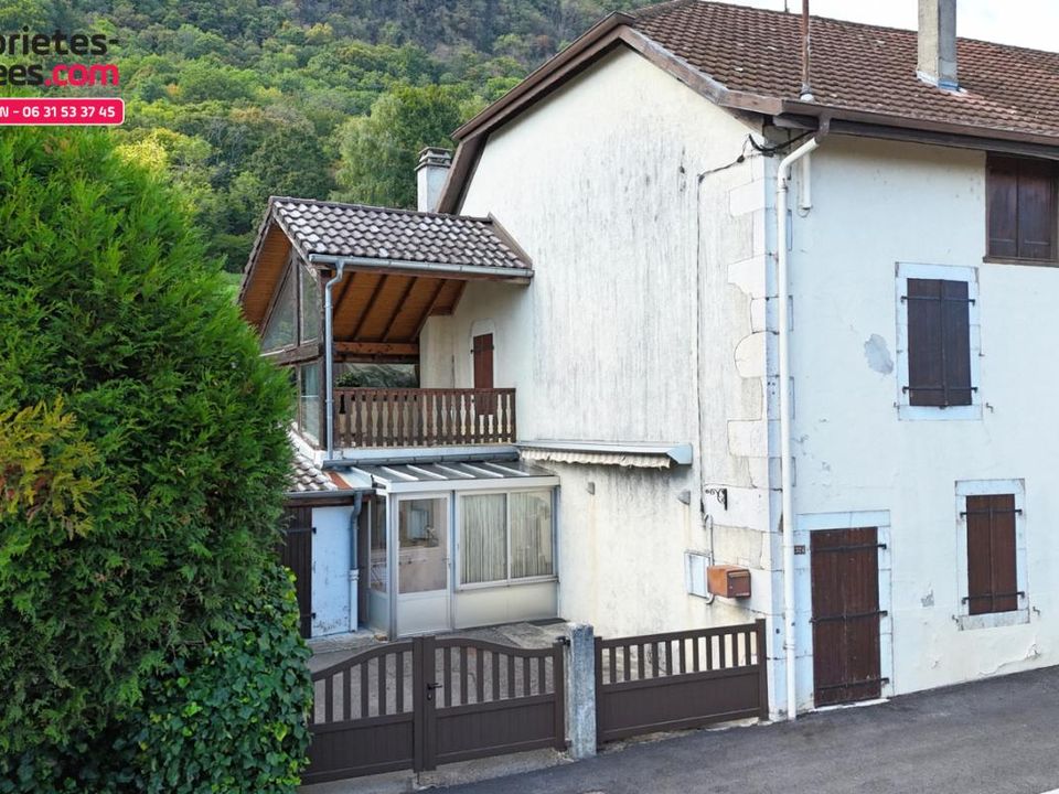 Villa i Collonges, Ain - bilde 1