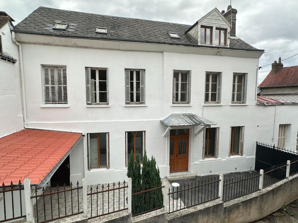 Villa in Elbeuf, Seine-Maritime - foto 1