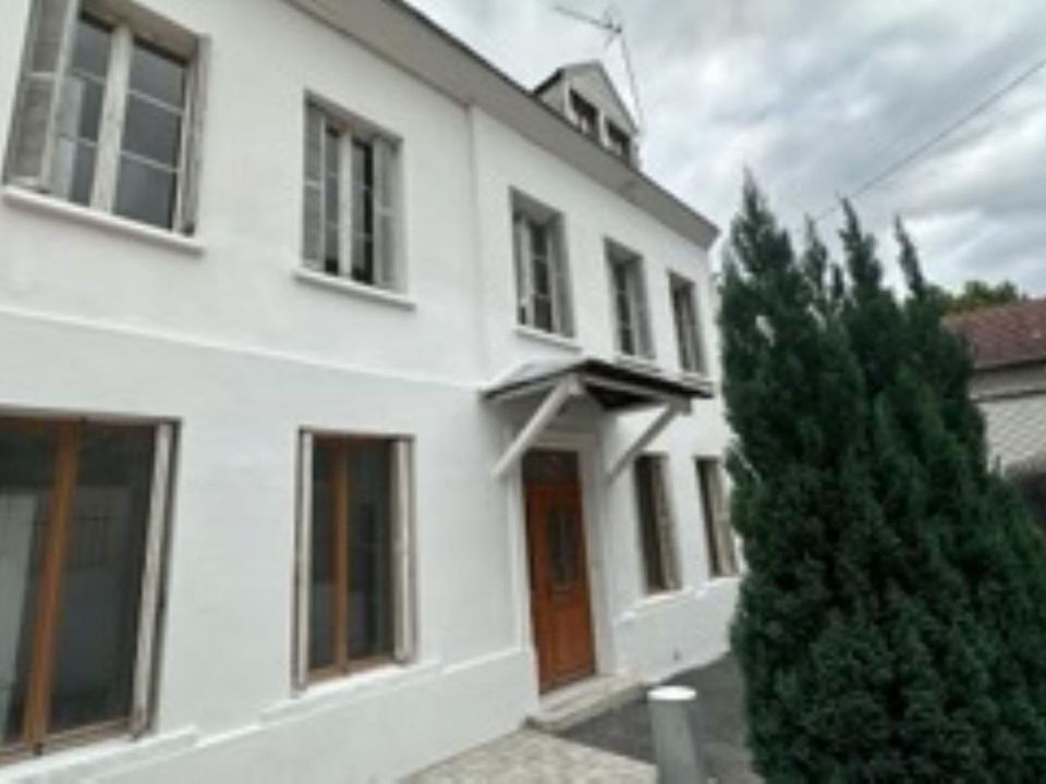 Villa in Elbeuf, Seine-Maritime - foto 2
