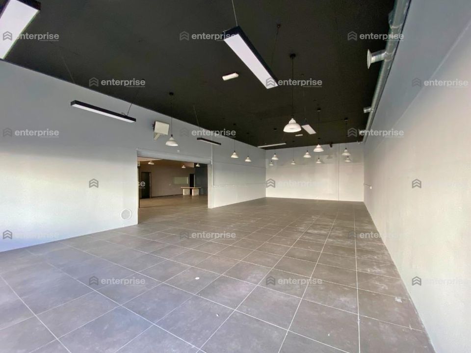 Erhvervsejendom i Saint-Maximin, Oise - foto 2