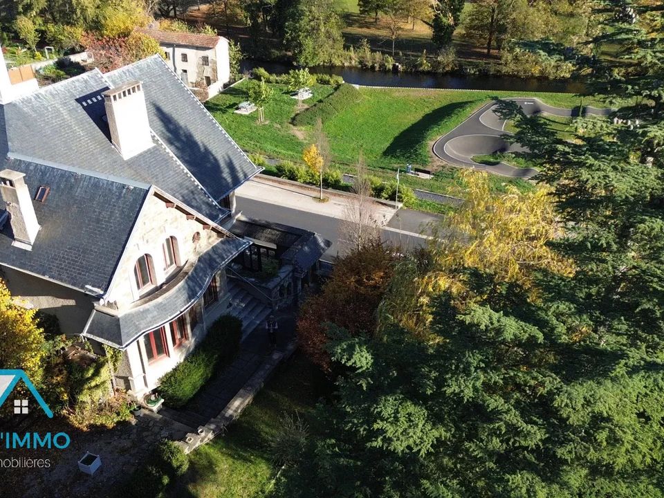Villa i Langeac, Haute-Loire - bilde 1