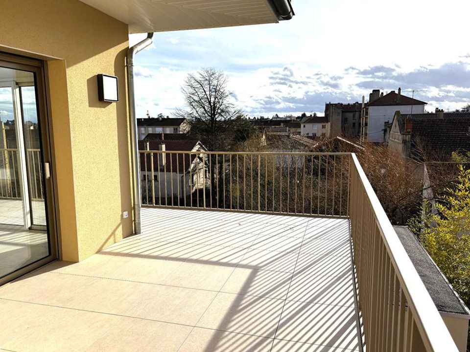 Lejlighed i Montbrison, Loire - foto 1