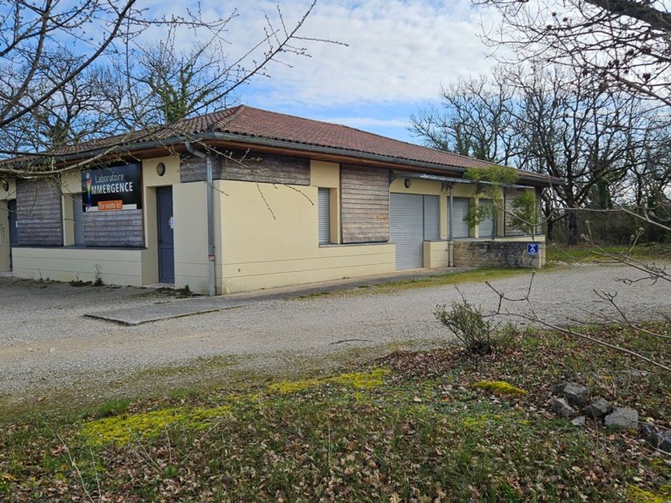 Erhvervsejendom i Le Montat, Lot - foto 2