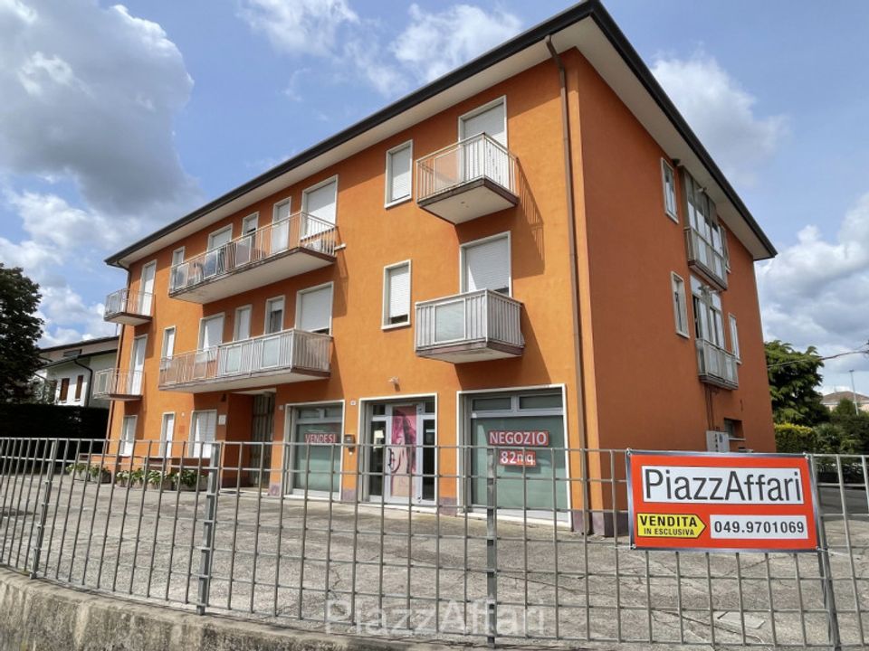Erhvervsejendom i Piove di Sacco, Padua - foto 1