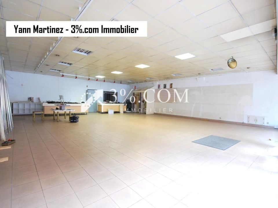 L'establiment comercial a Comines, Nord - foto 2