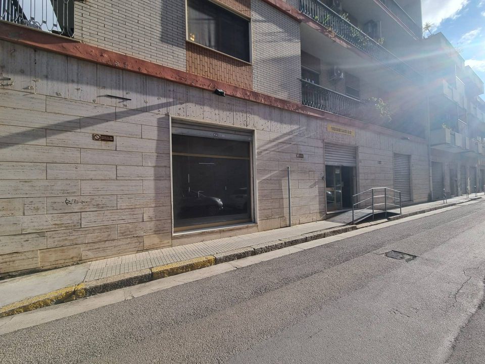 Erhvervsejendom i Quartu Sant'Elena, Cagliari - foto 1