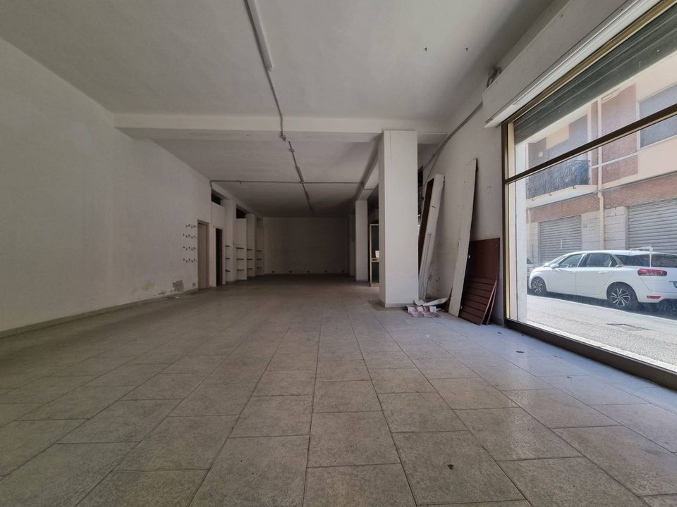 Erhvervsejendom i Quartu Sant'Elena, Cagliari - foto 4