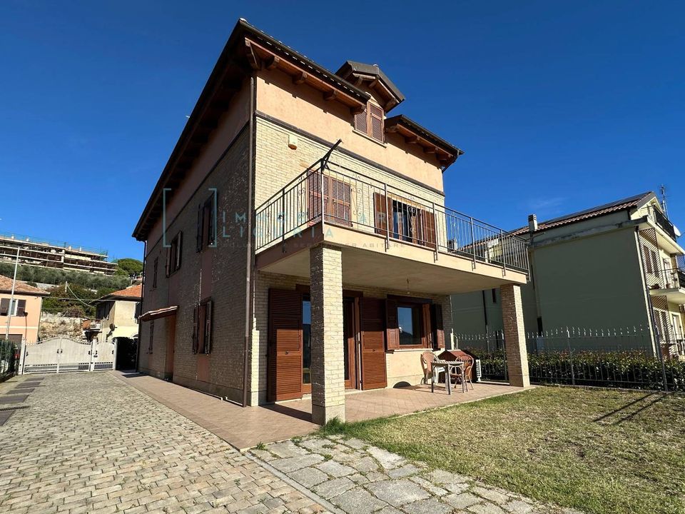 Villa i Villanova d'Albenga, Savona - foto 1