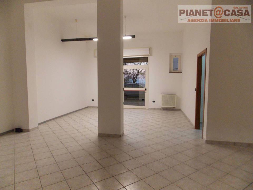Erhvervsejendom i Castorano, Ascoli Piceno - foto 3