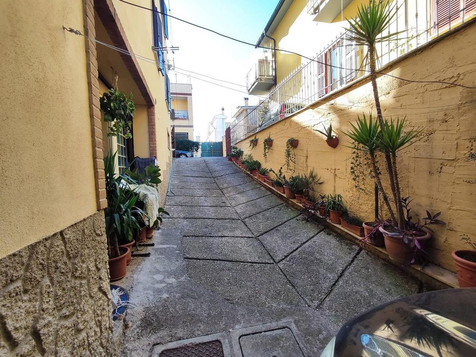Garage i Guidonia Montecelio, Rome - foto 1