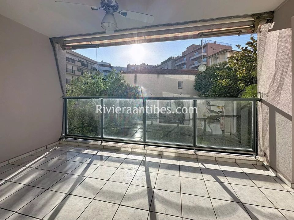 Lejlighed i Juan-les-Pins, Alpes-Maritimes - foto 1
