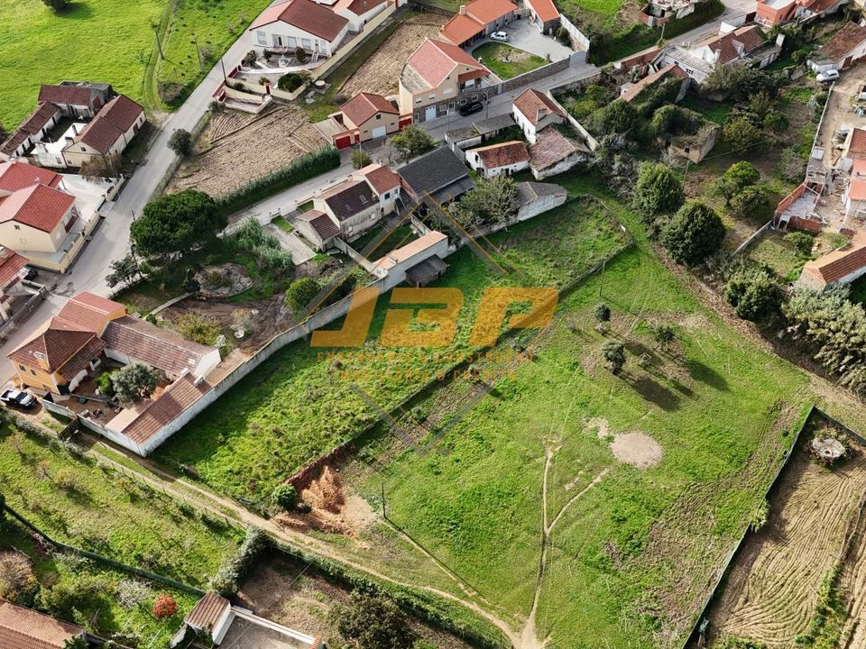Helårsgrund i Alcobaca, Leiria - foto 1