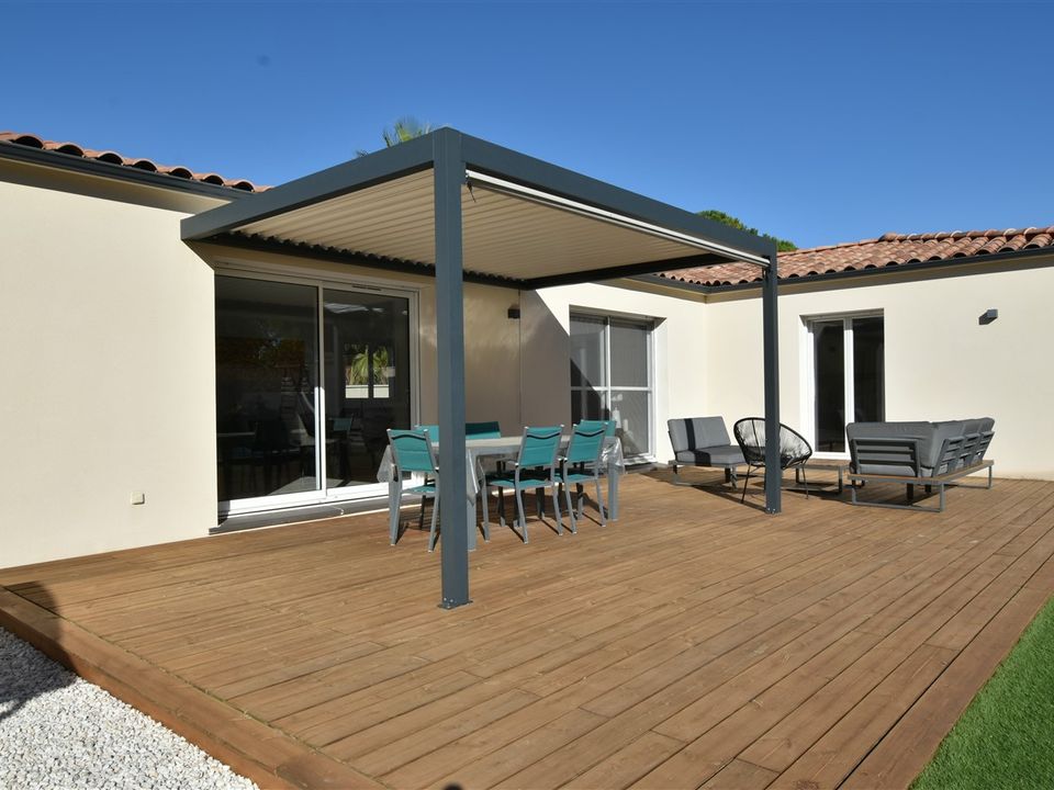 Villa in Nages-et-Solorgues, Gard - foto 2