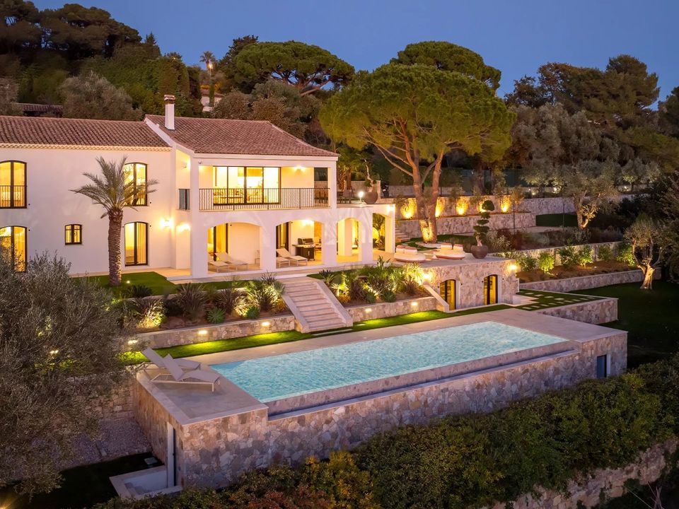 Villa i Le Cannet, Alpes-Maritimes - foto 1