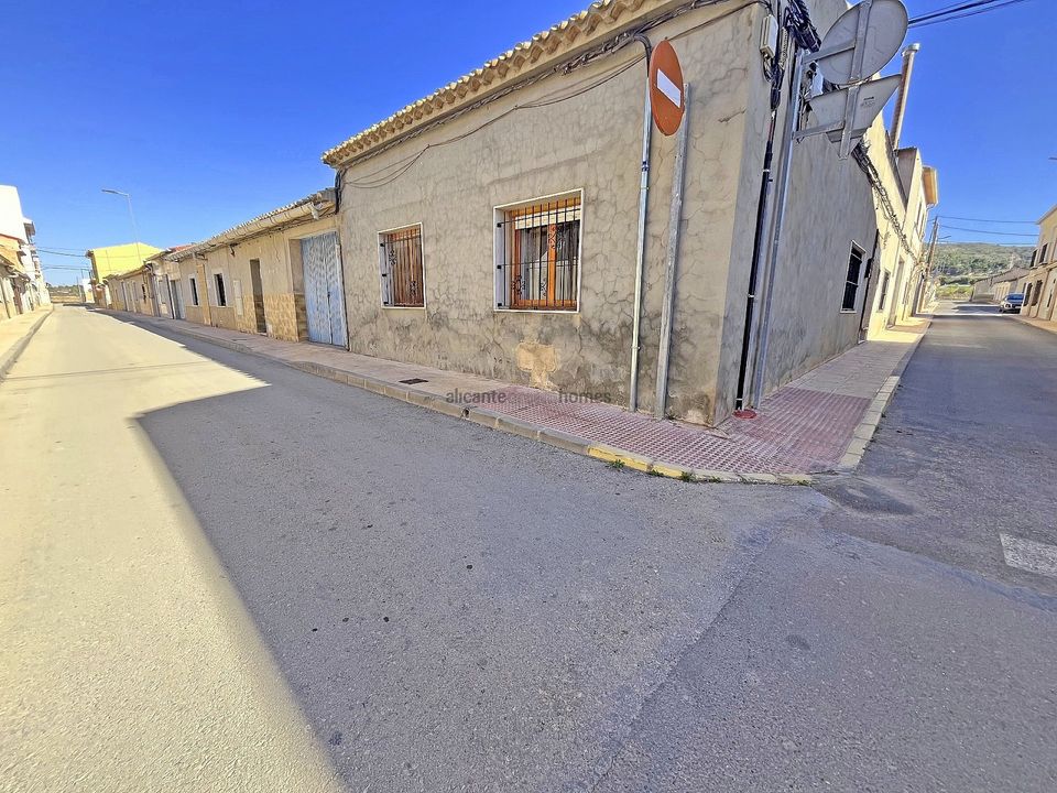 Byhus i Pinoso, Alicante - foto 1