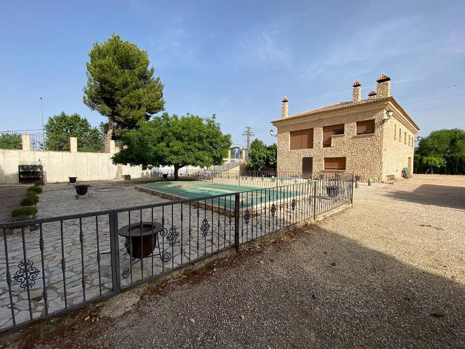 Villa i Villena, Alicante - foto 1