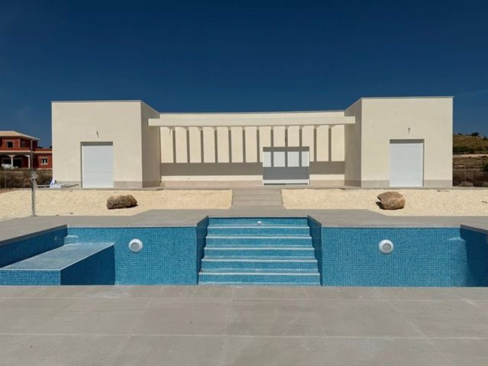 Villa i Pinoso, Alicante - foto 1