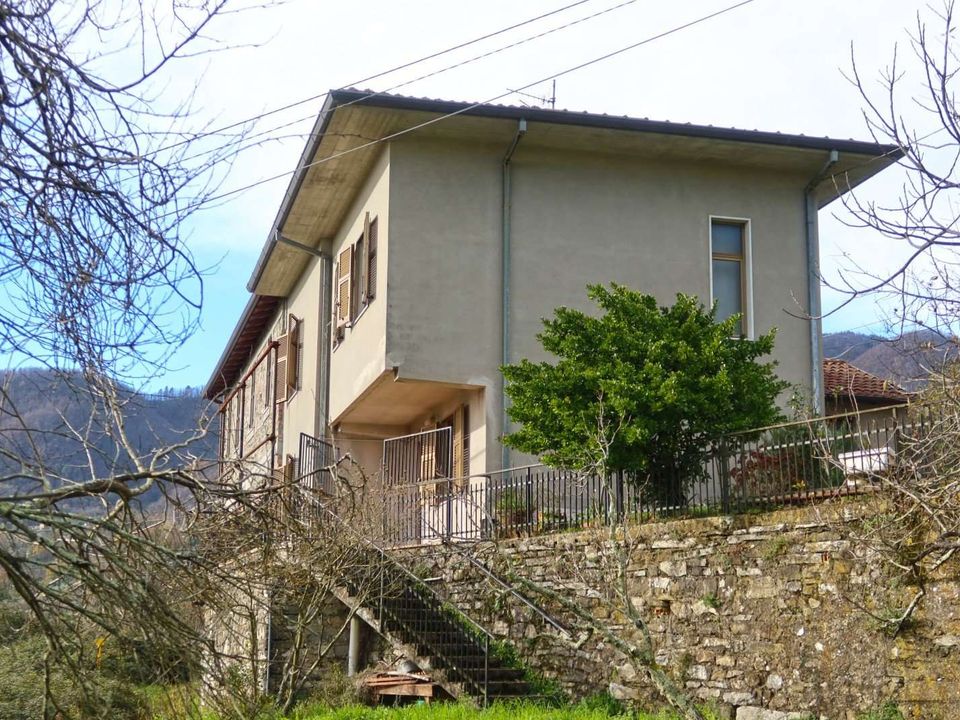 Villa i Tresana, Massa and Carrara - foto 1