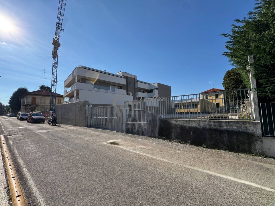 Helårsgrund i Barlassina, Monza and Brianza - foto 1
