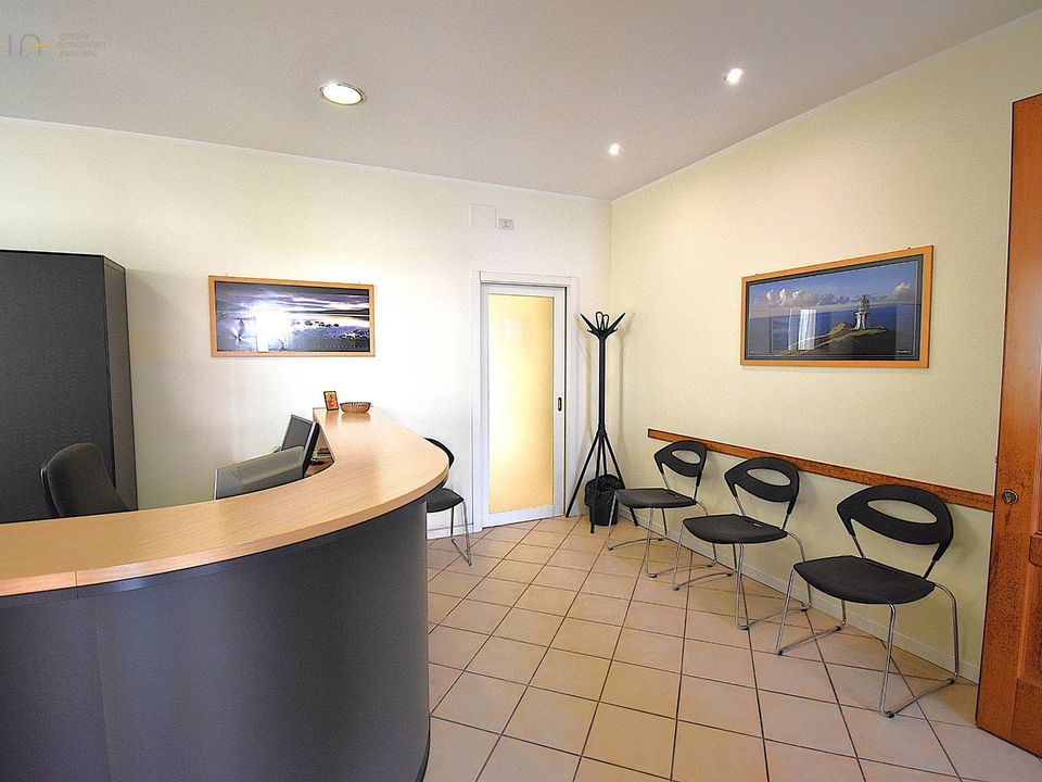 Propiedad comercial en San Benedetto Del Tronto, Ascoli Piceno - foto 2