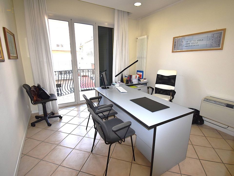 Propiedad comercial en San Benedetto Del Tronto, Ascoli Piceno - foto 4