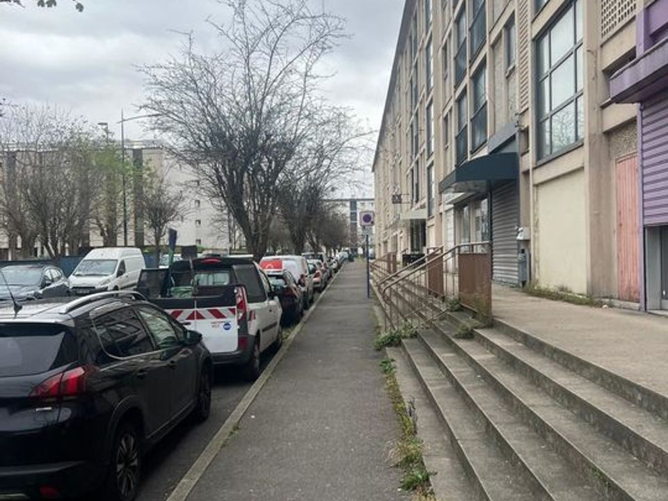 Erhvervsejendom i Drancy, Seine-Saint-Denis - foto 4