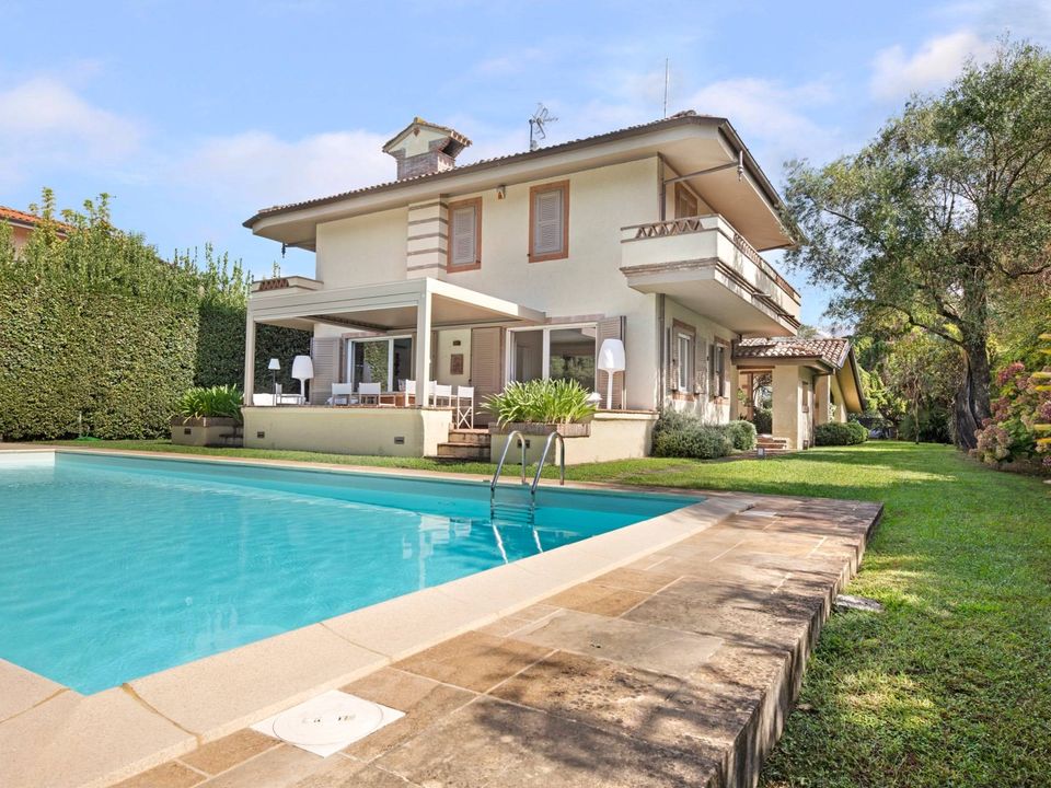 Villa i Forte dei Marmi, Lucca - foto 1