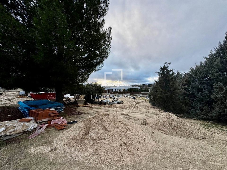 Helårsgrund i Boadilla Del Monte, Madrid - foto 2