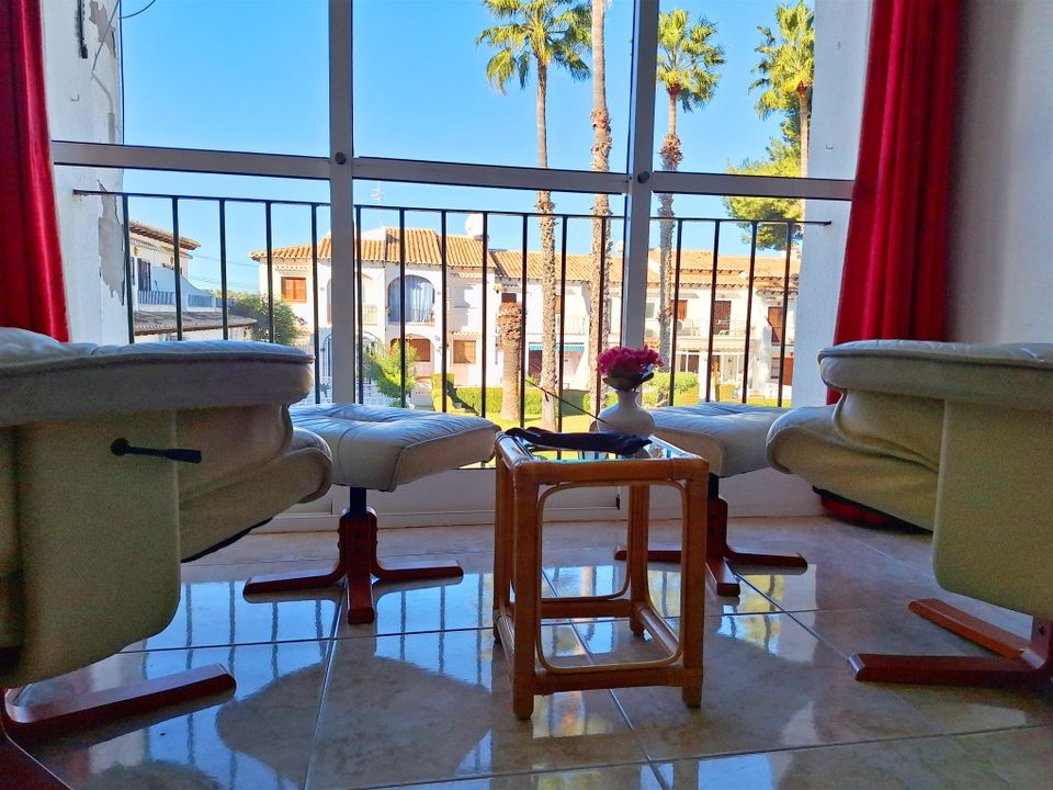 Lejlighed i Los Balcones, Alicante - foto 2