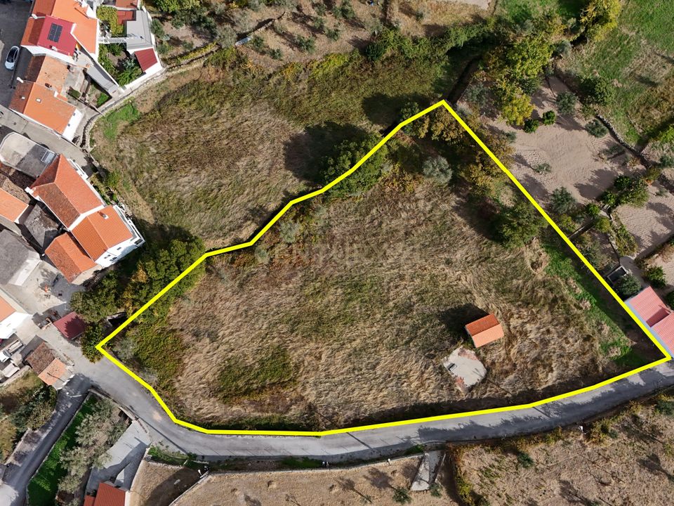 Helårsgrund i Aldeias e Mangualde da Serra, Guarda - foto 1