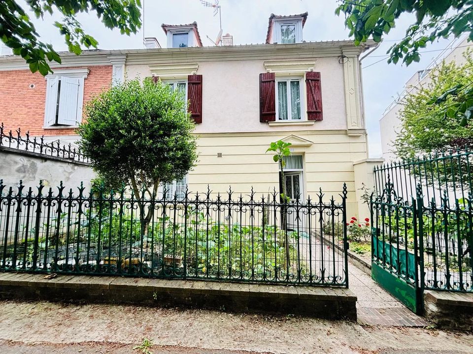 Villa in Sarcelles, Val-d'Oise - foto 1