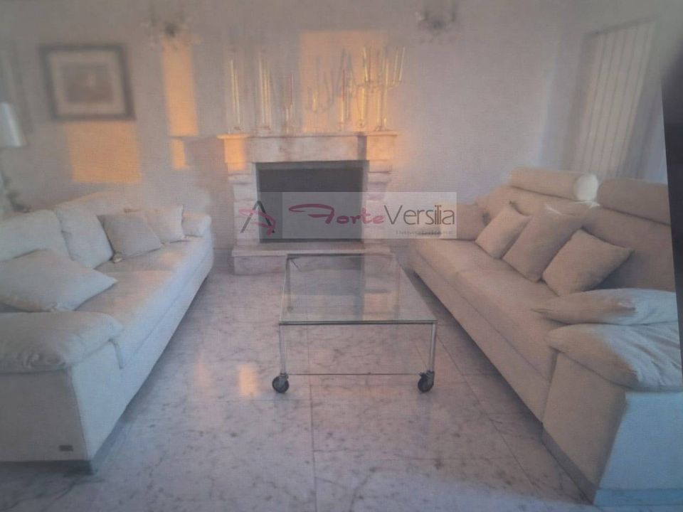 Lejlighed i Carrara, Massa and Carrara - foto 5