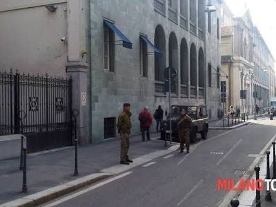Erhvervsejendom i Milan, Milan - foto 1