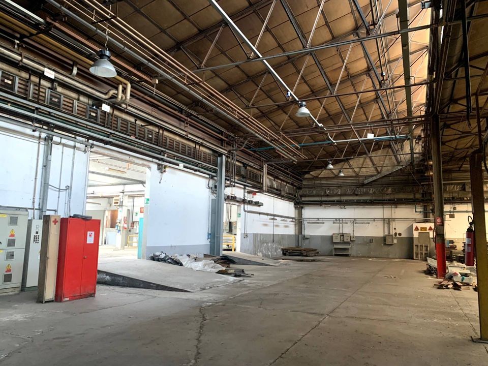 L'establiment comercial a Rivoli, Turin - foto 5