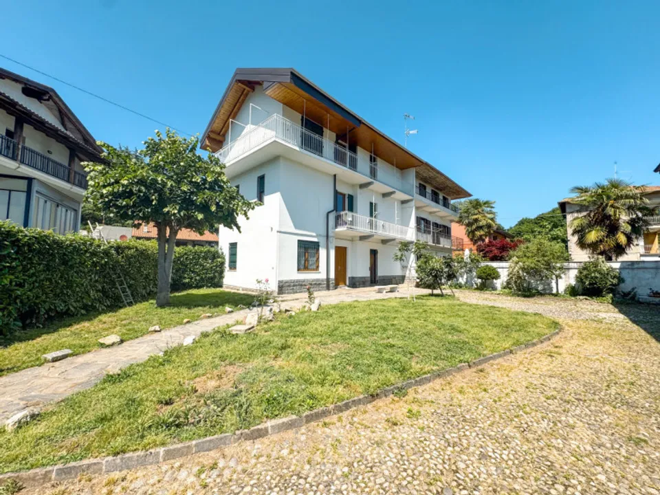 Villa i Borgomanero, Novara - foto 1