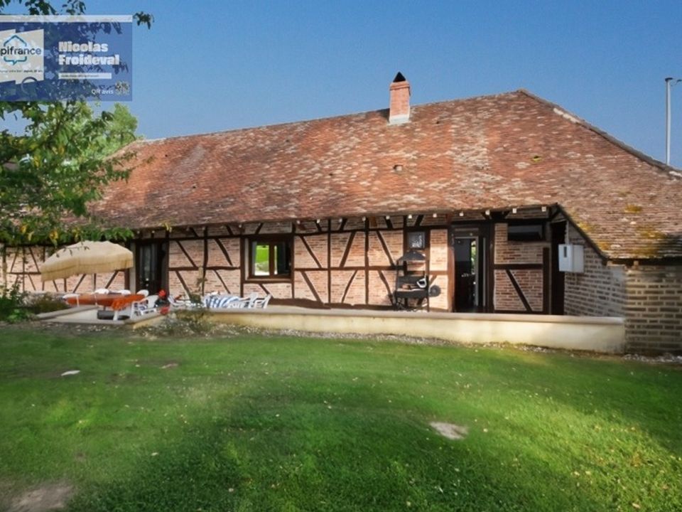Farm hus i Saint-Germain-du-Bois, Saone-et-Loire - foto 1
