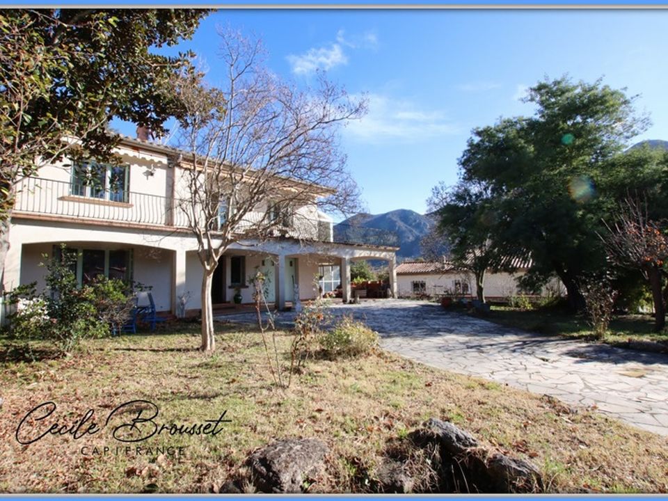 Villa i Arles-sur-Tech, Pyrenees-Orientales - foto 1