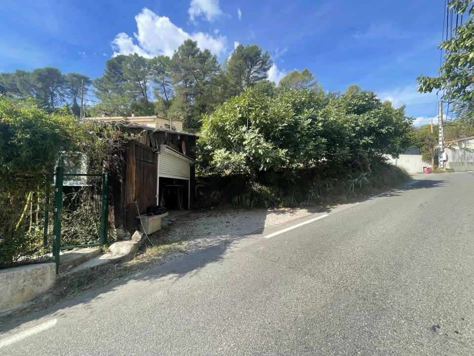 Garage in Contes, Alpes-Maritimes - photo 2
